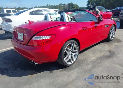 2014 Mercedes-Benz Slk 250 z USA, uszkodzony, nr VIN WDDPK4HA8EF087833